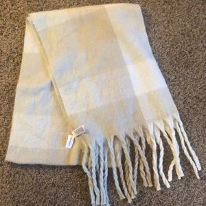 Cozy scarf, new with tags.